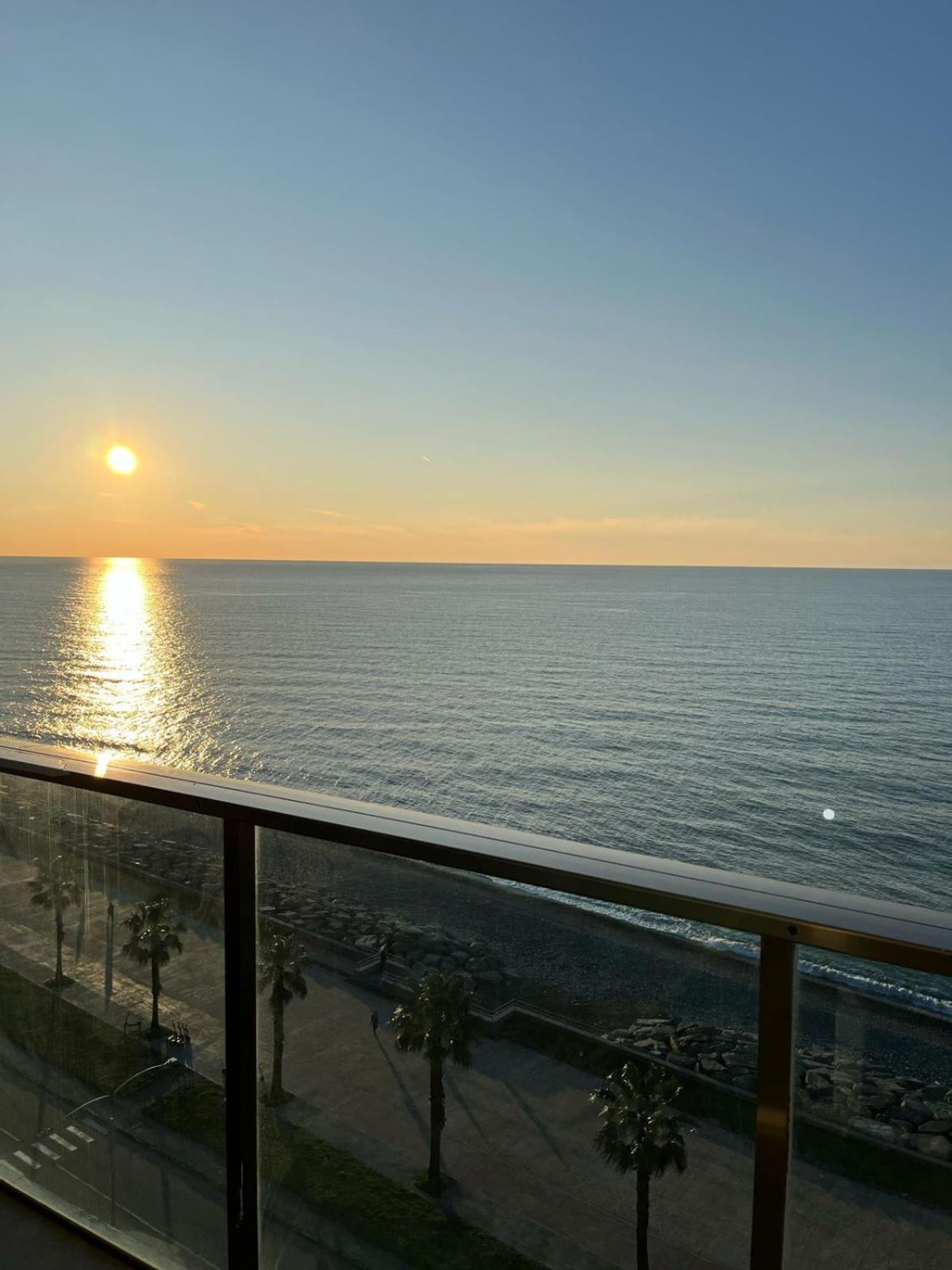Appartamento Sea Batumi Esterno foto
